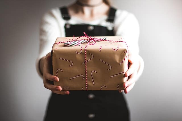 Cadeau d’usage ou donation rapportable ?