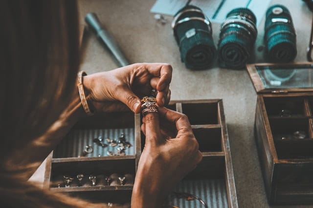Le recel, la preuve et les bijoux