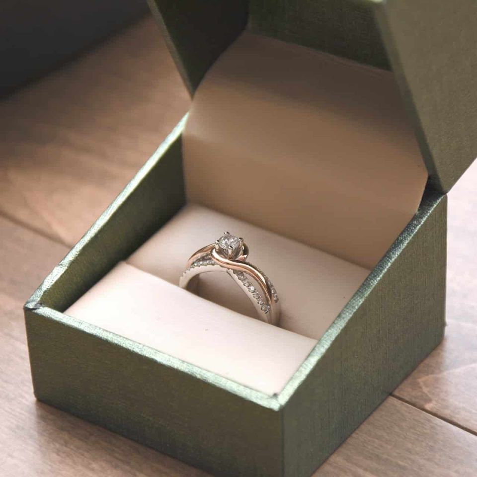 les-bijoux-et-les-cadeaux-dusage